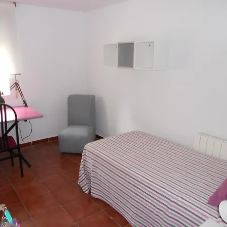 Residencia Universitaria Reuniver Burjassot * 瓦伦西亚