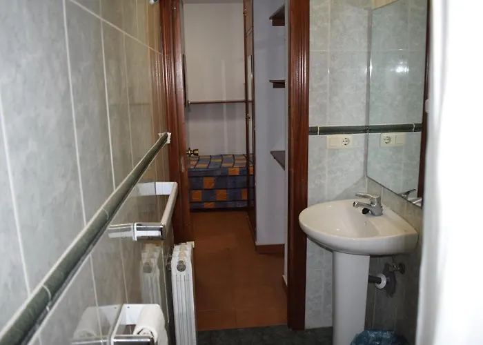 Residencia Universitaria Reuniver Burjassot Πανδοχείο *