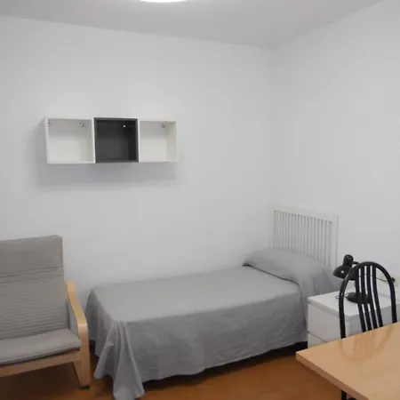 Мини-отель Residencia Universitaria Reuniver Burjassot